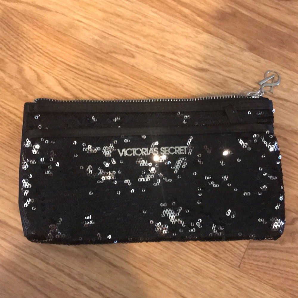 Victoria’s Secret Evening / Make Up Case NWOT